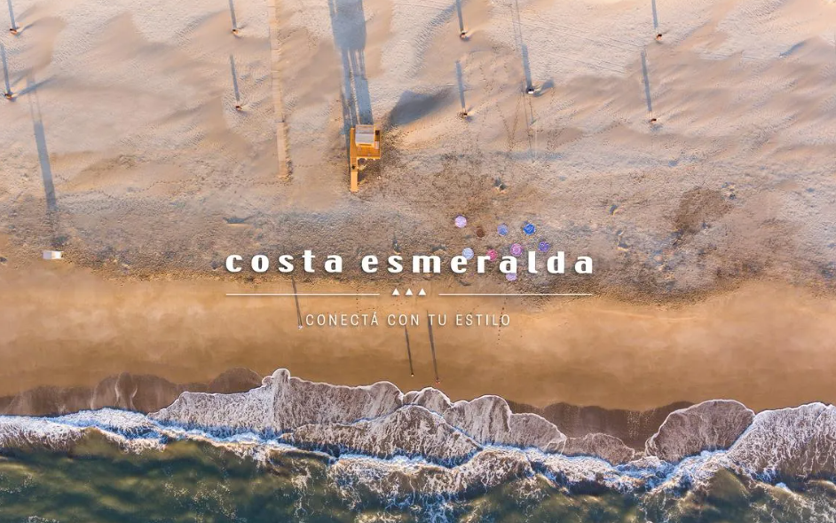 Costa Esmeralda
